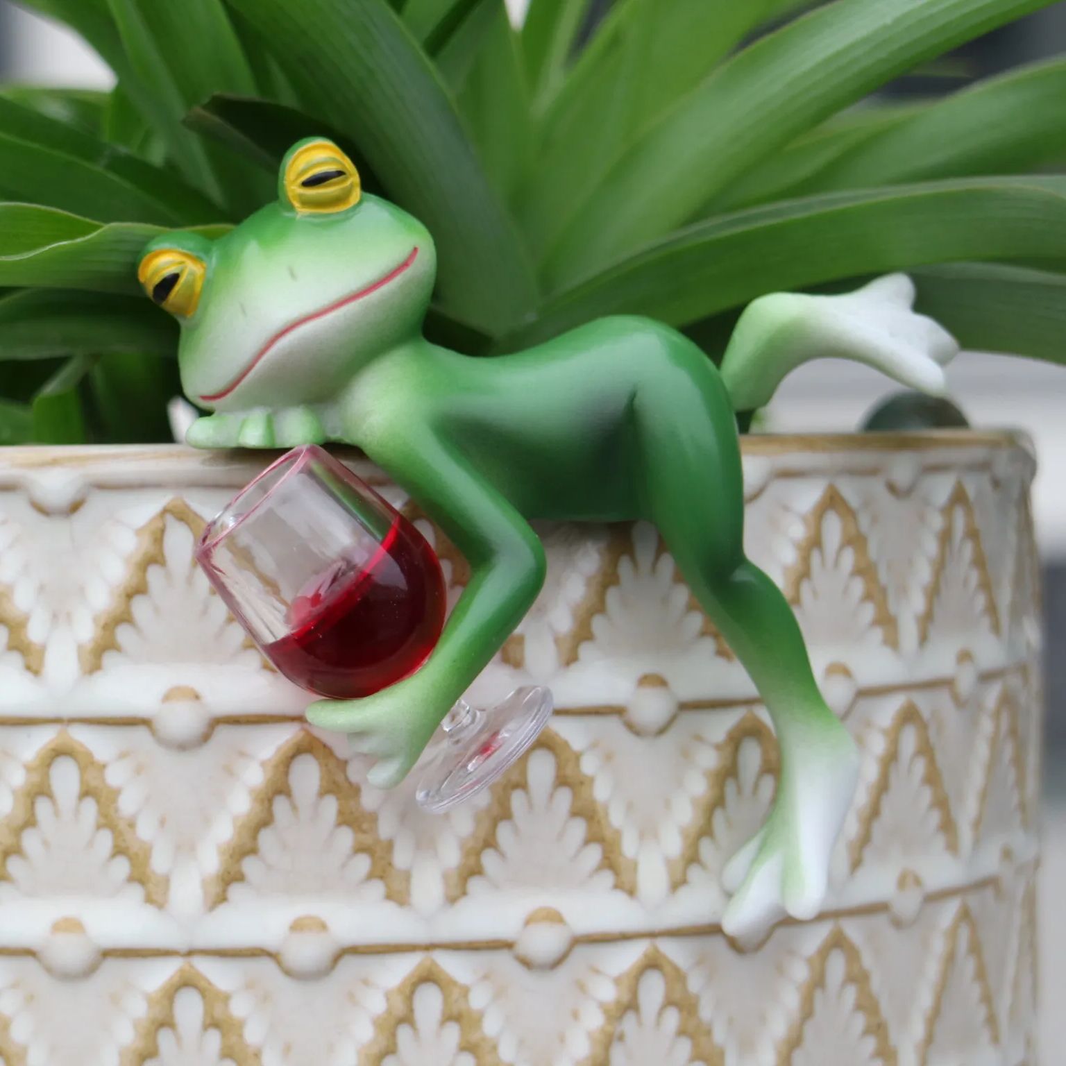 사랑스러운 초록색 개구리와 와인잔 장식품 – 정원, 수 - Plant Aquarium Pot 리뷰 및 가격